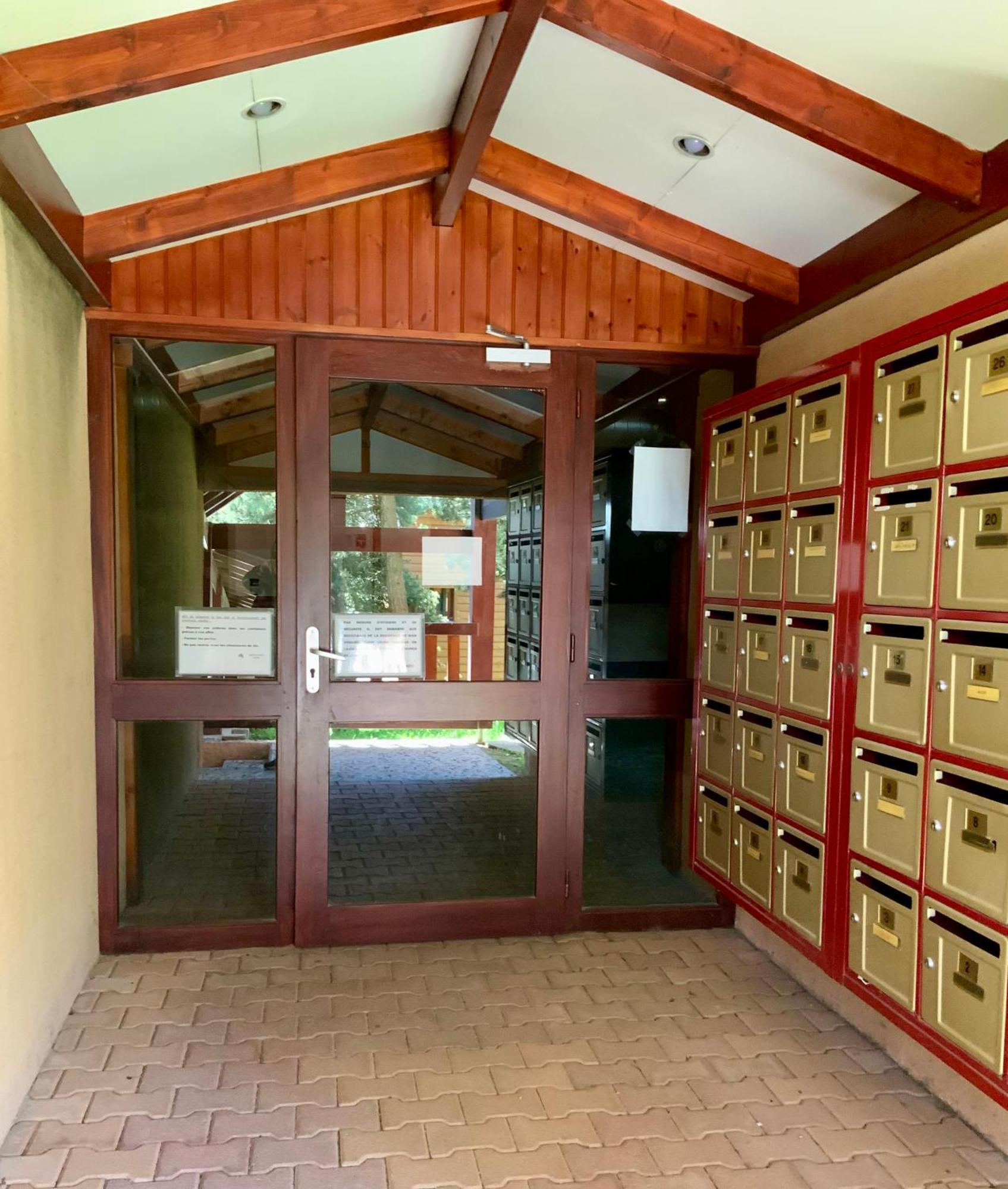 Studio Cabine Chaleureux A Pyrenees 2000 - Wifi Et Parking Prive Bolquère 외부 사진